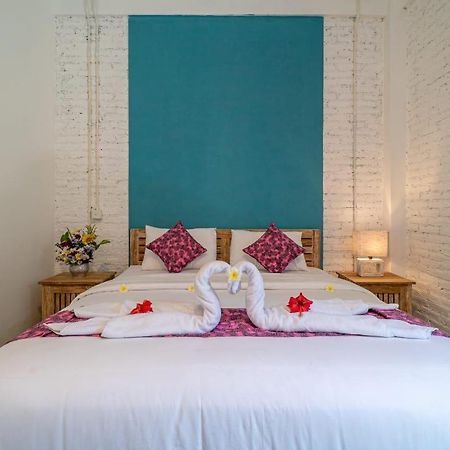 Euforia Guest House Canggu  Ngoại thất bức ảnh