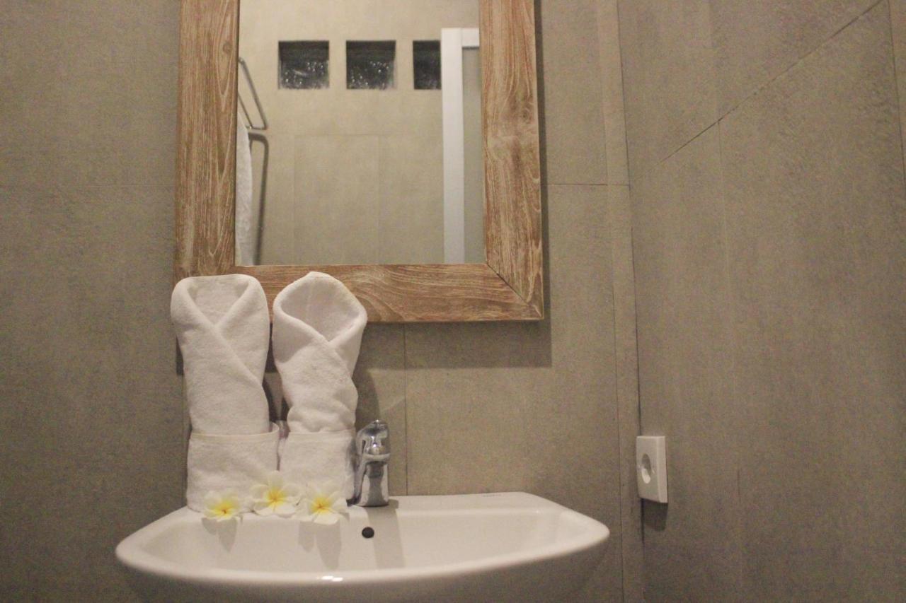 Euforia Guest House Canggu  Ngoại thất bức ảnh